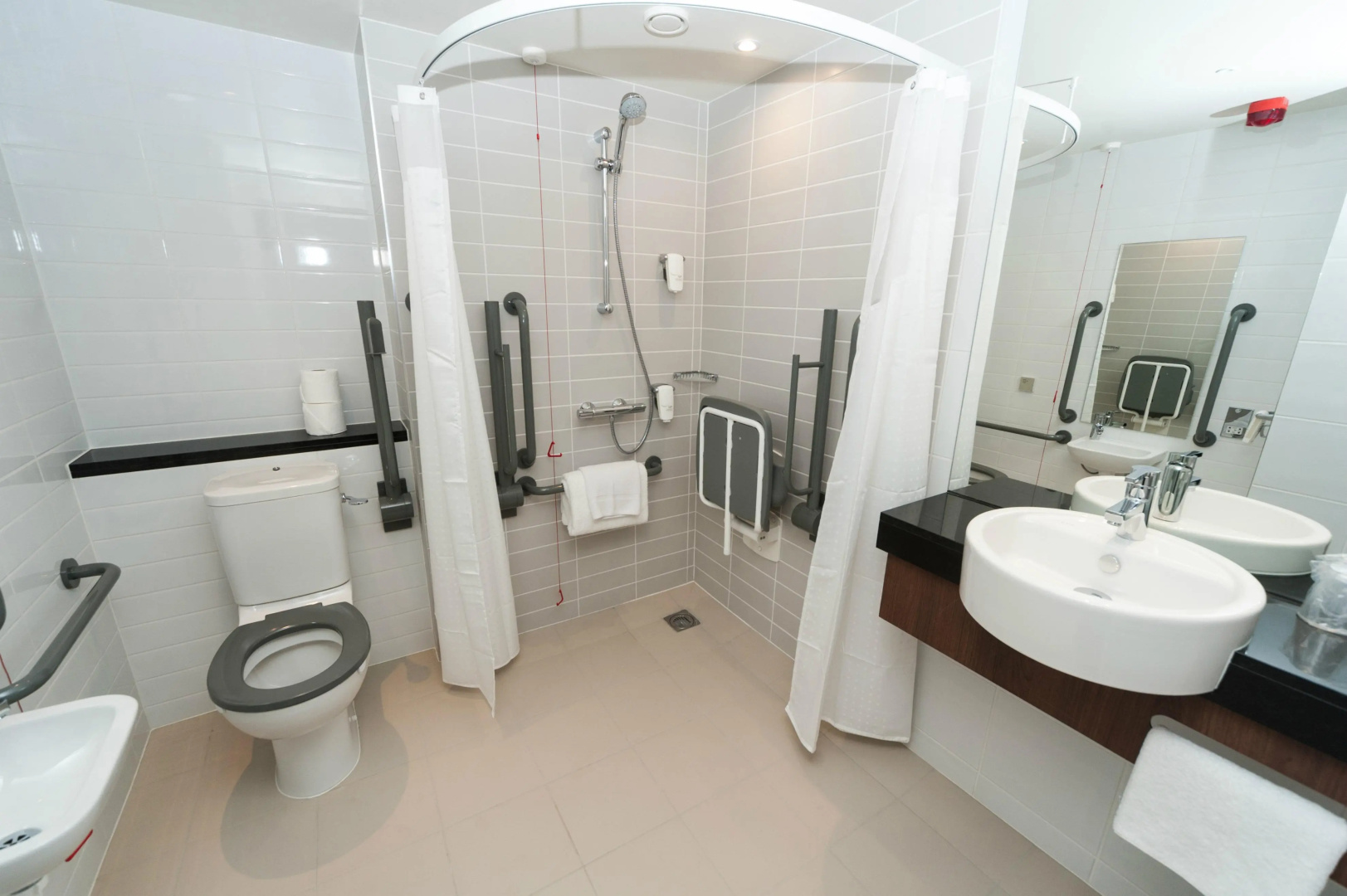 Holiday Inn Express Aberdeen Airport by IHG