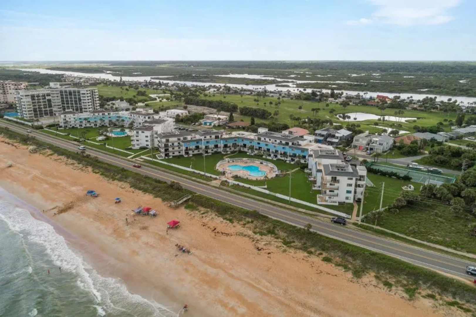 Sea Dancer 210, 2BR, Beach Front, Pool, Wi-Fi, Sleeps 6