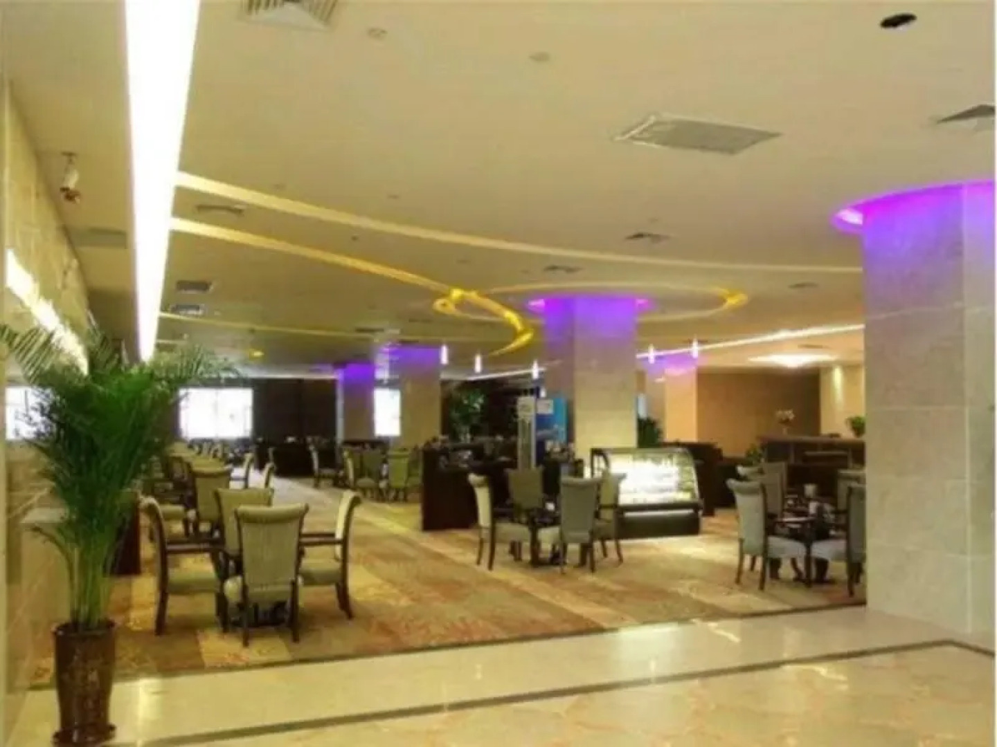 Kashgar Yinruilin International Hotel