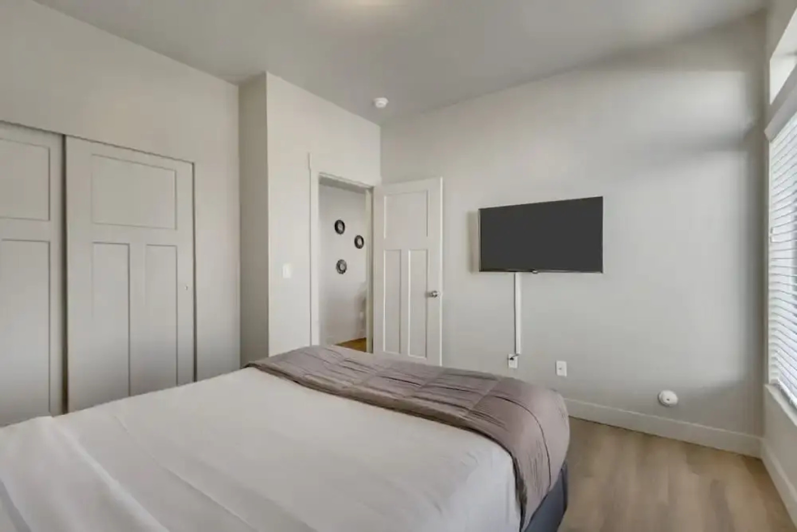 3 Bed 2 Bath King Beds With Smoker Grill