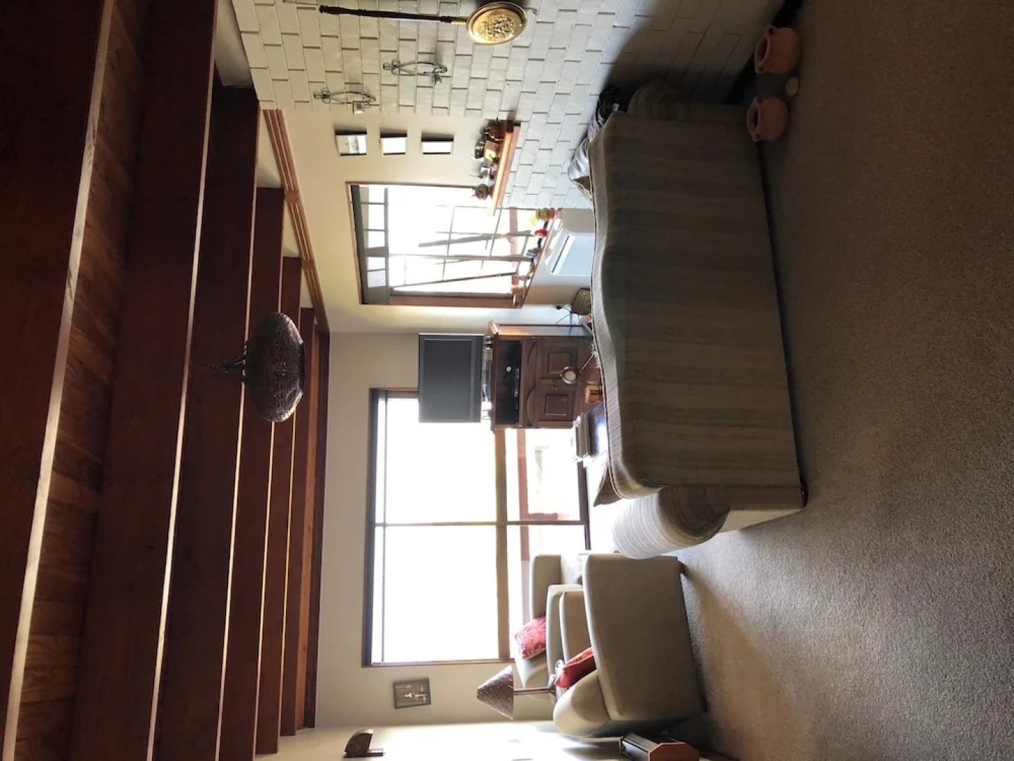 Chartre' Manor Bed & Breakfast