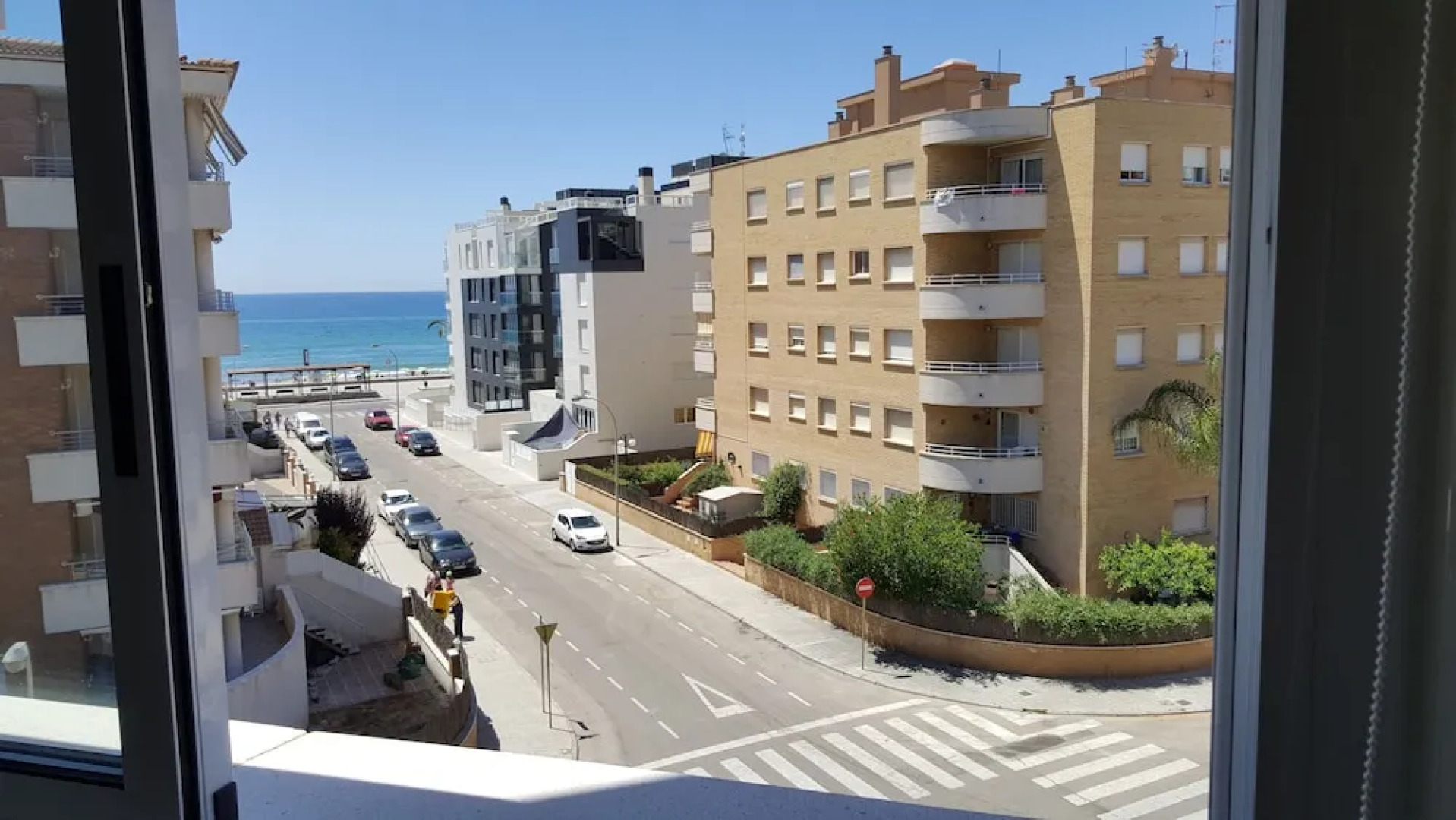 Apto luminoso con piscina y vistas mar