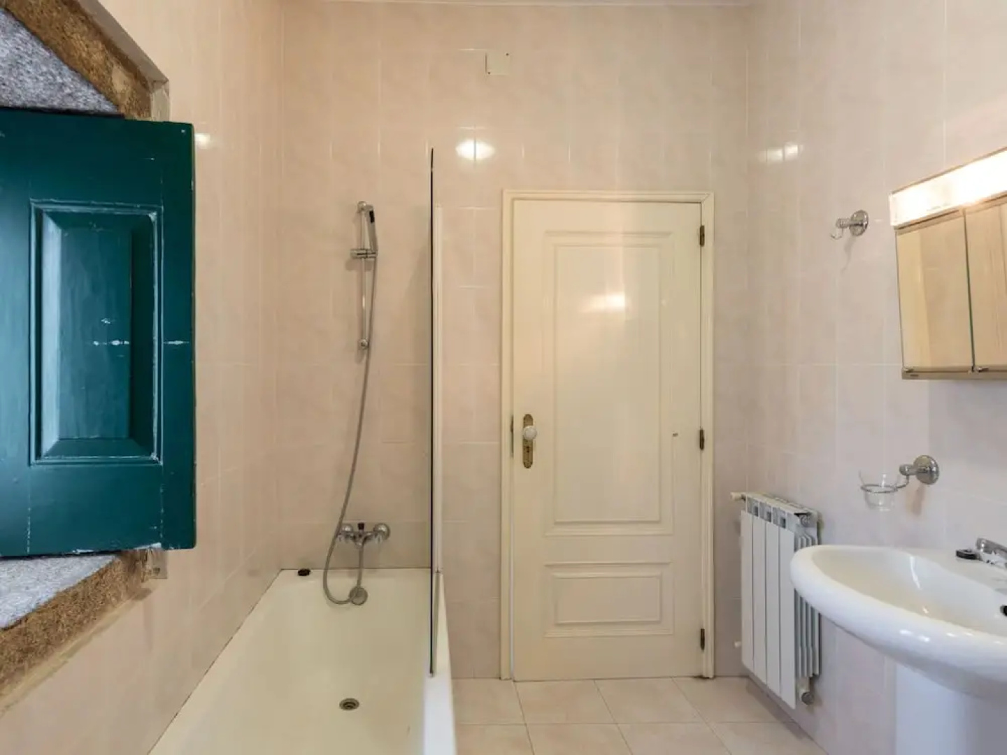 Holiday Home in Arcozelo With Terrace
