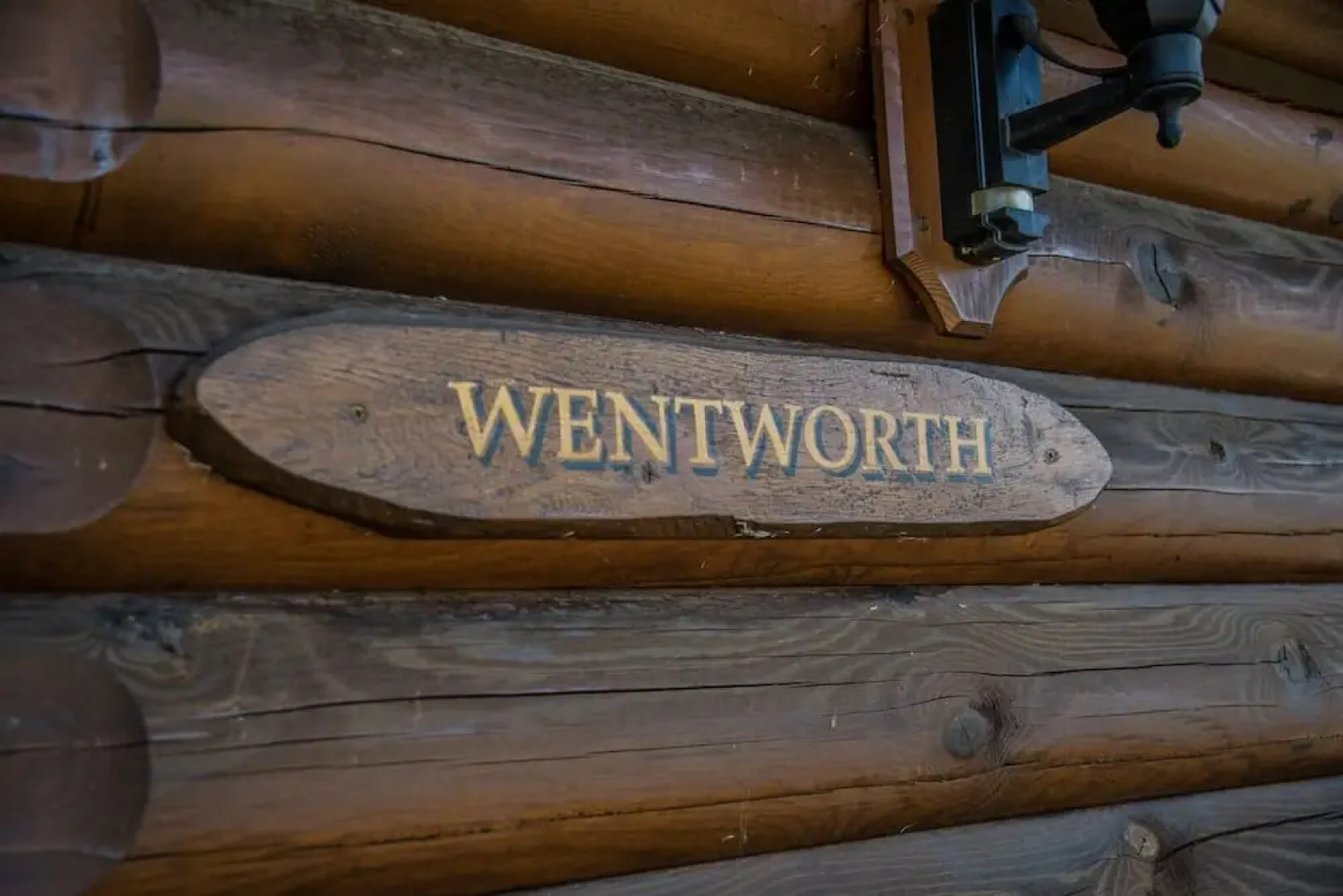 Willow Lodge With Hot Tub, Kingfishers