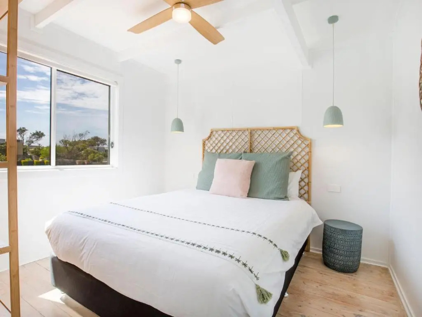 Swell - Pet Friendly - 2 Mins Walk to Beach