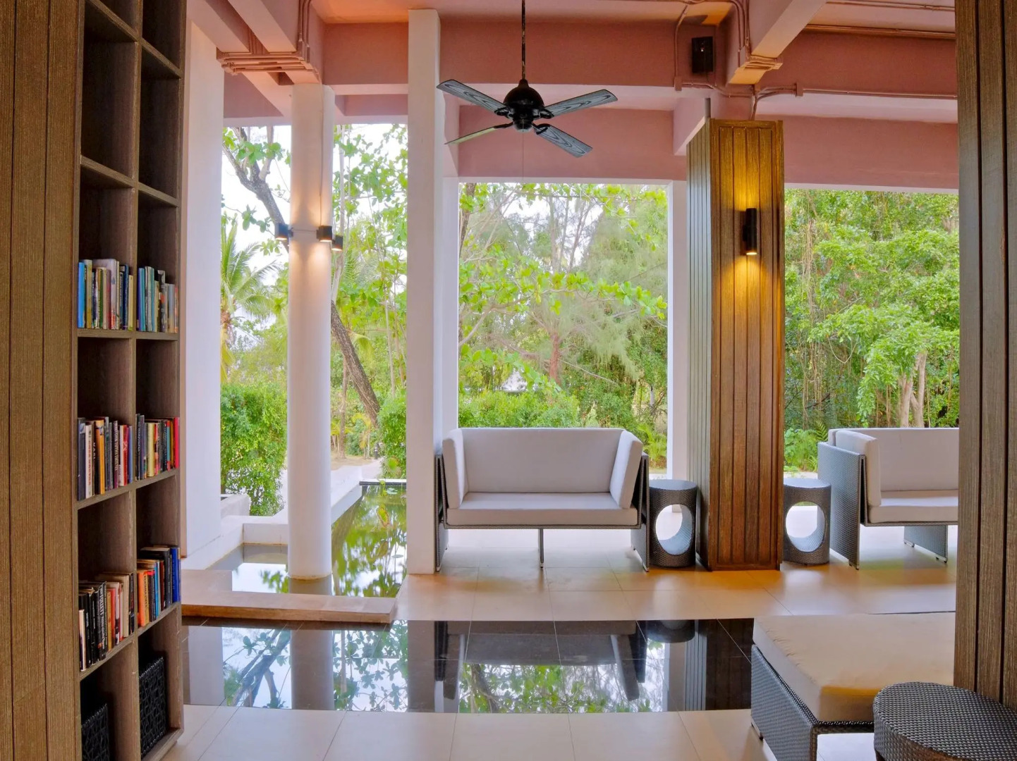 Twin Lotus Resort and Spa - Adults Only