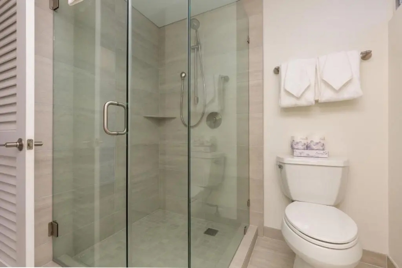 Castle Waikīkī Shore