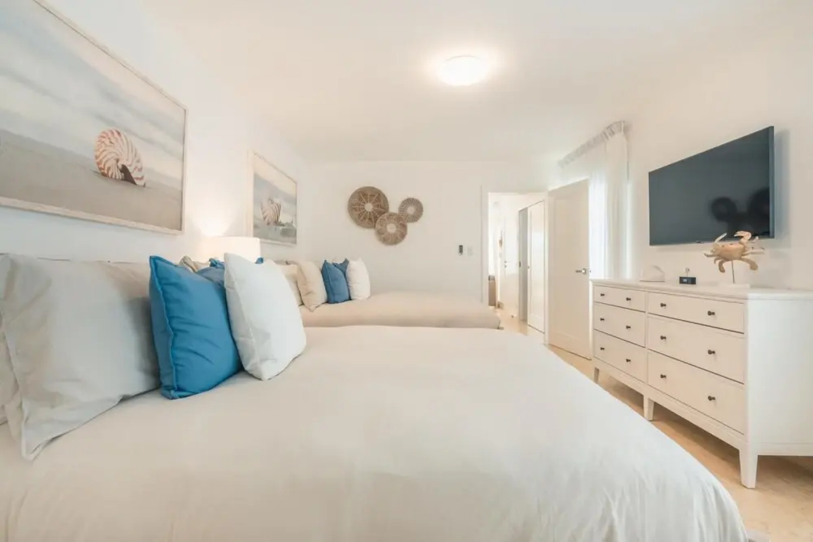 Just a few Steps to the Pool Come Enjoy This Amazing 1BR Villa at Green One