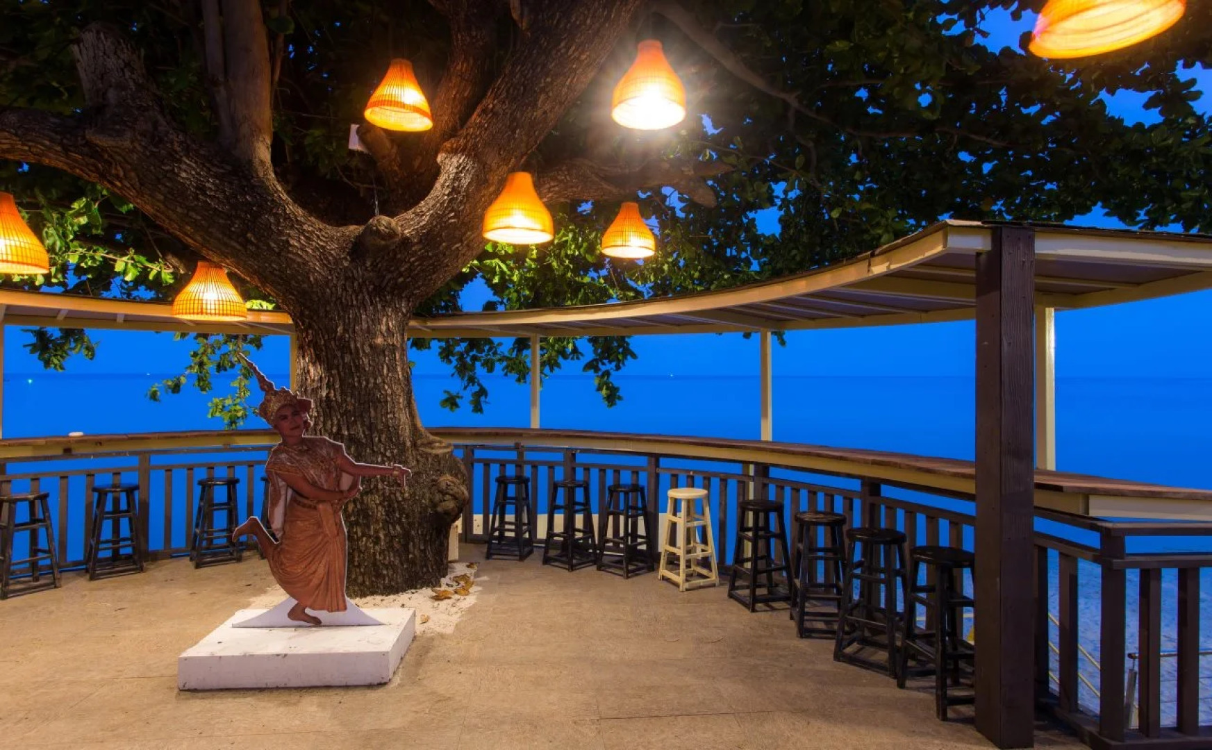 Chaweng Cove Beach Resort