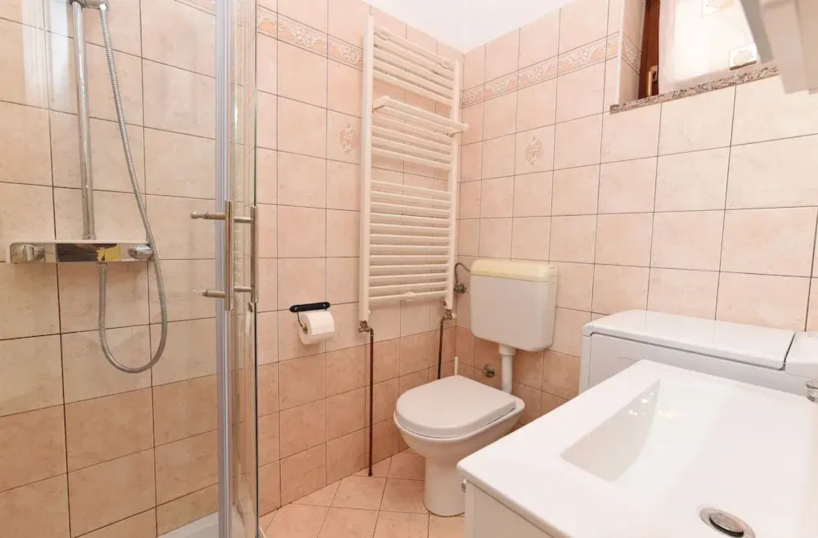 Apartment 1561