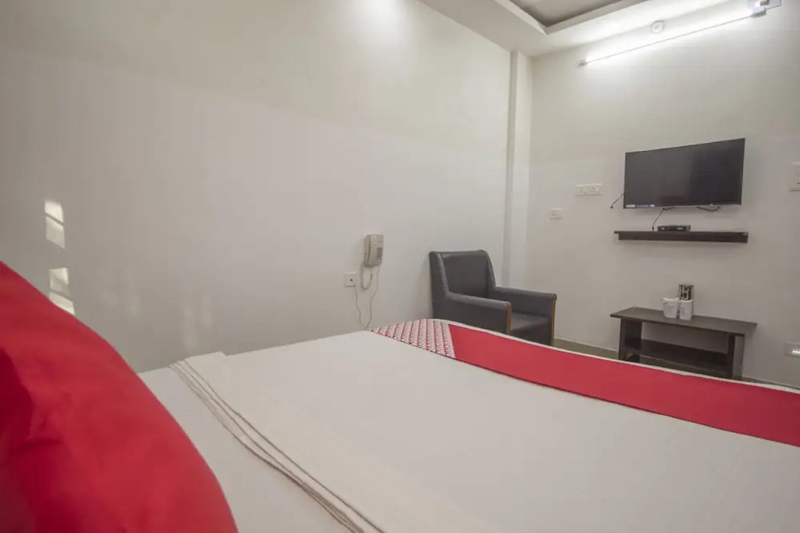 Hotel Debdutta by OYO Rooms