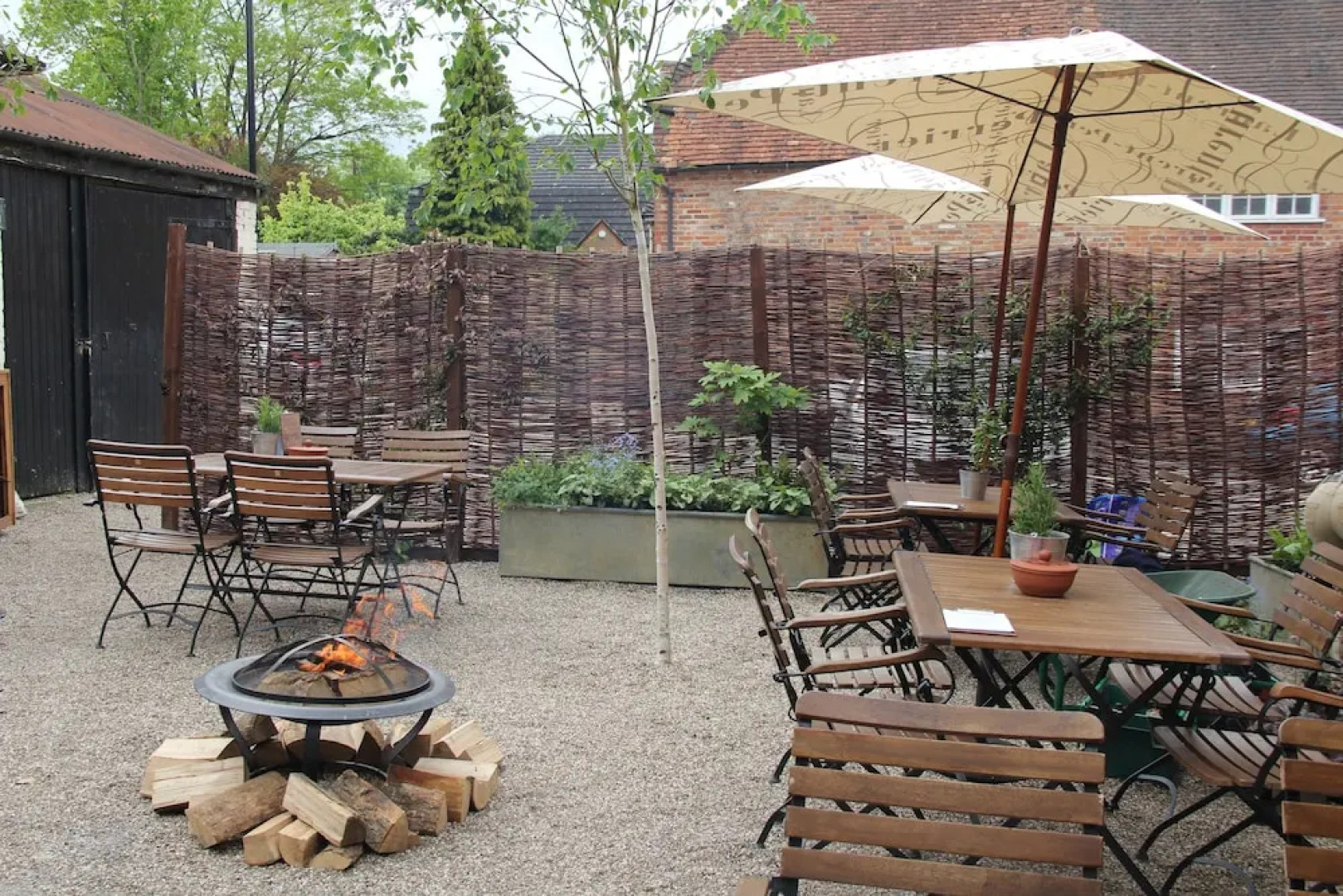 Bel & The Dragon Kingsclere