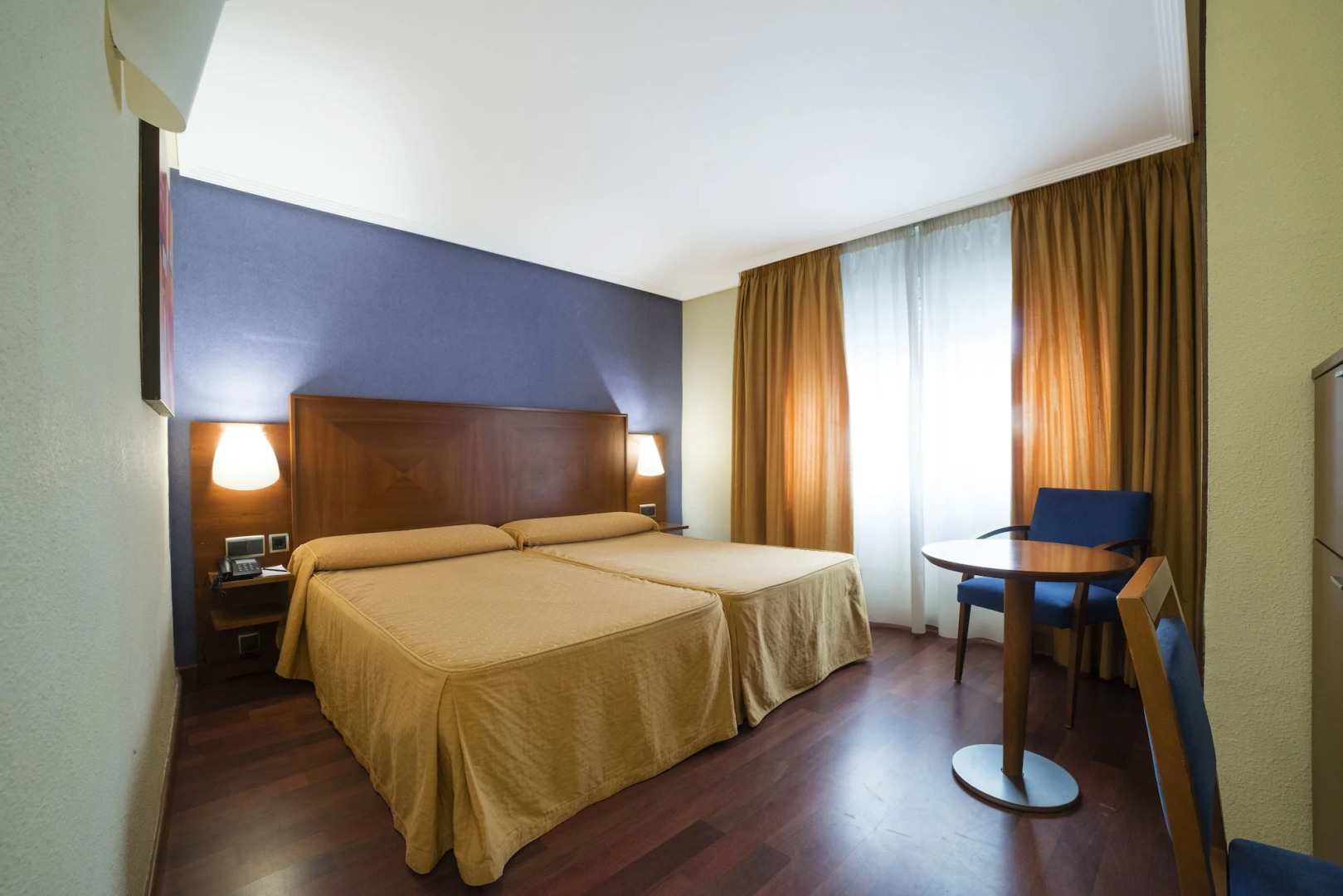 Torreluz Centro Hotel