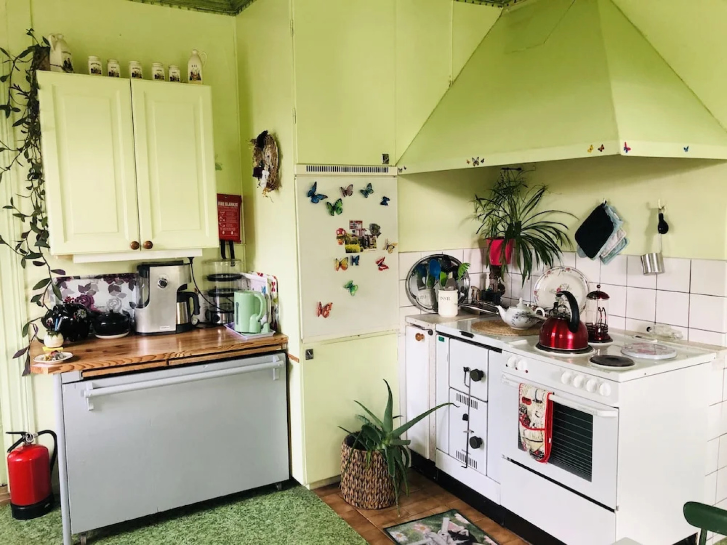 2-bed Apartment Overlooking the River