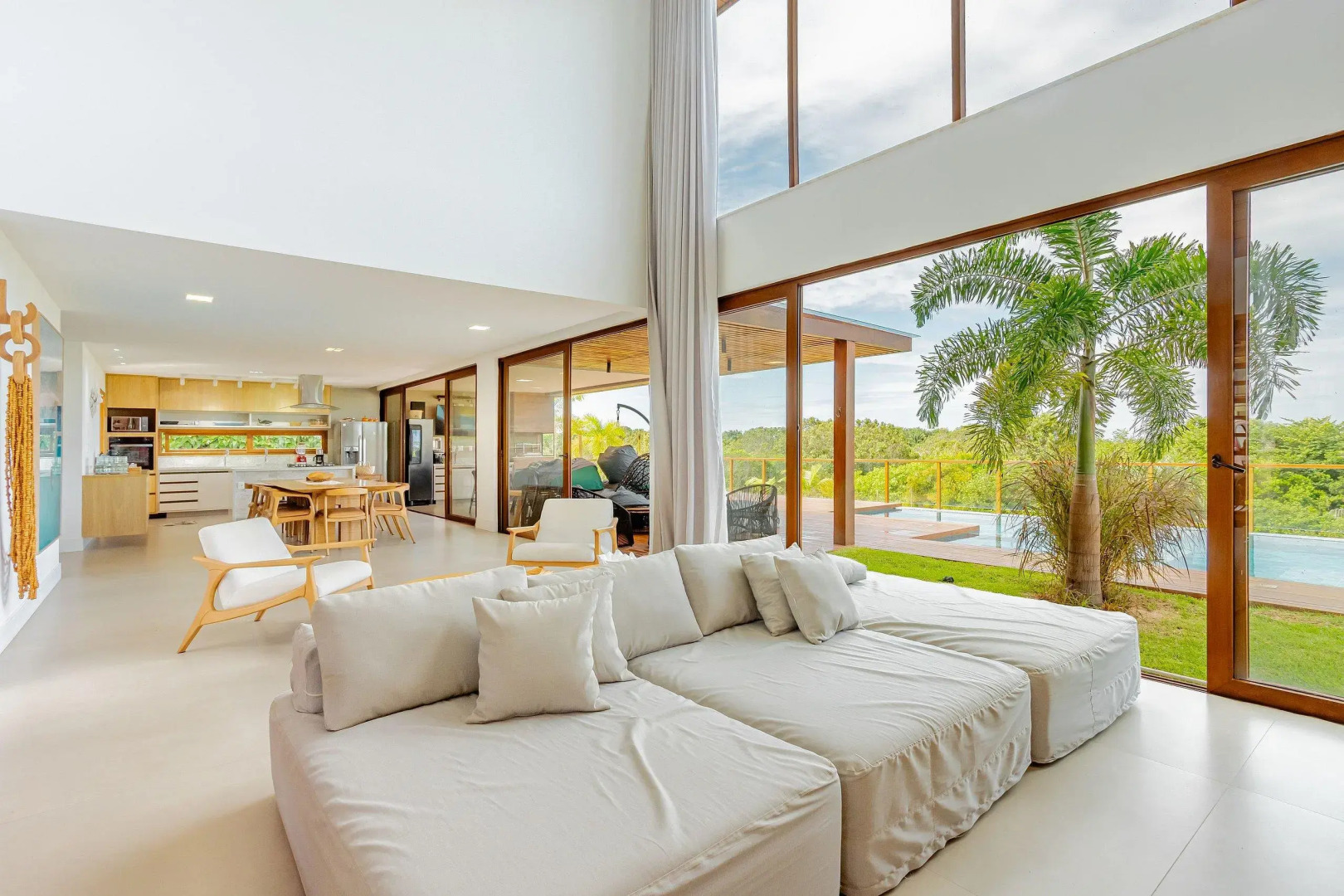 PF54 Casa Alto Padrão 5 Suítes com Diarista Inclusa - Praia do Forte