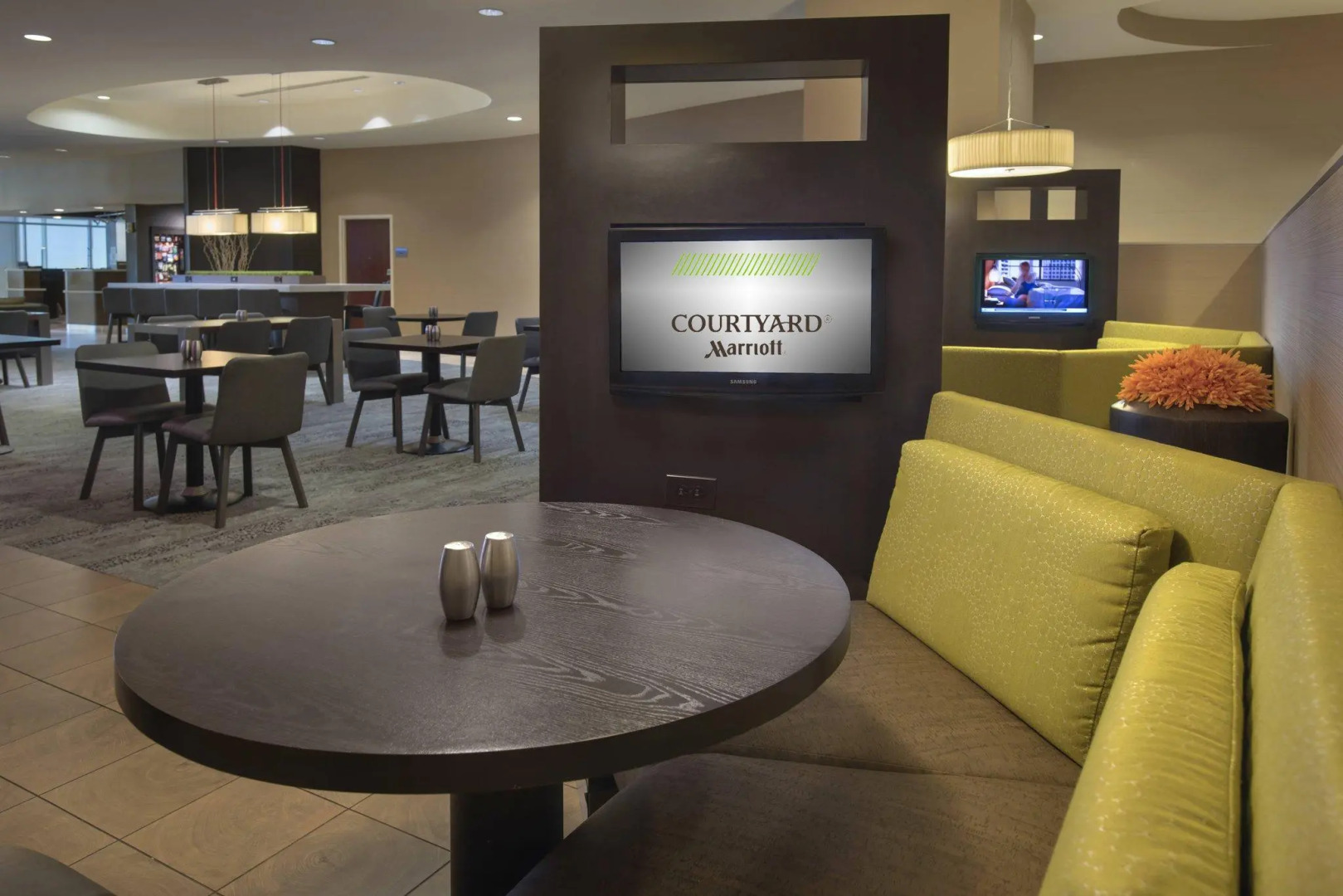 Courtyard by Marriott Charlotte City Center