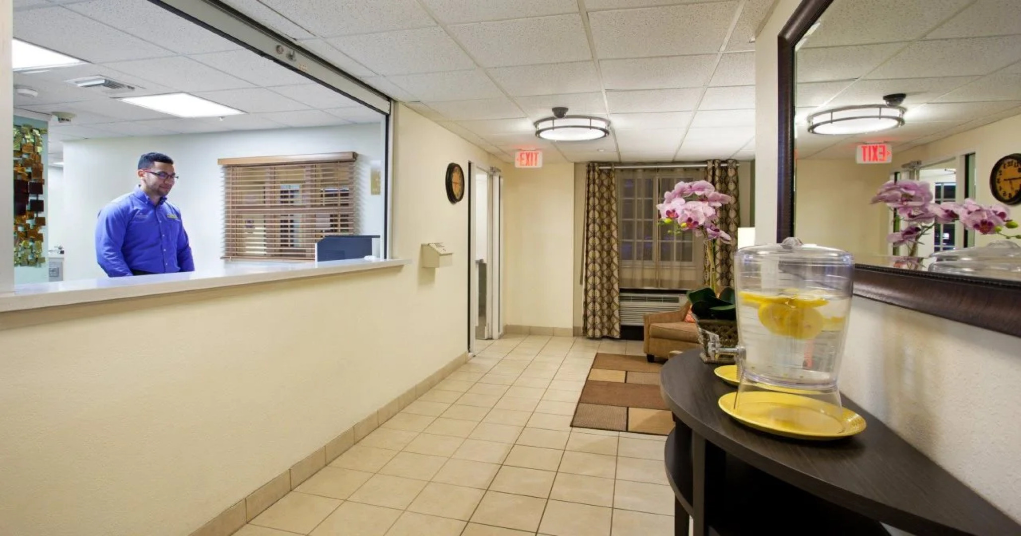 Sonesta Simply Suites Miami Airport Doral