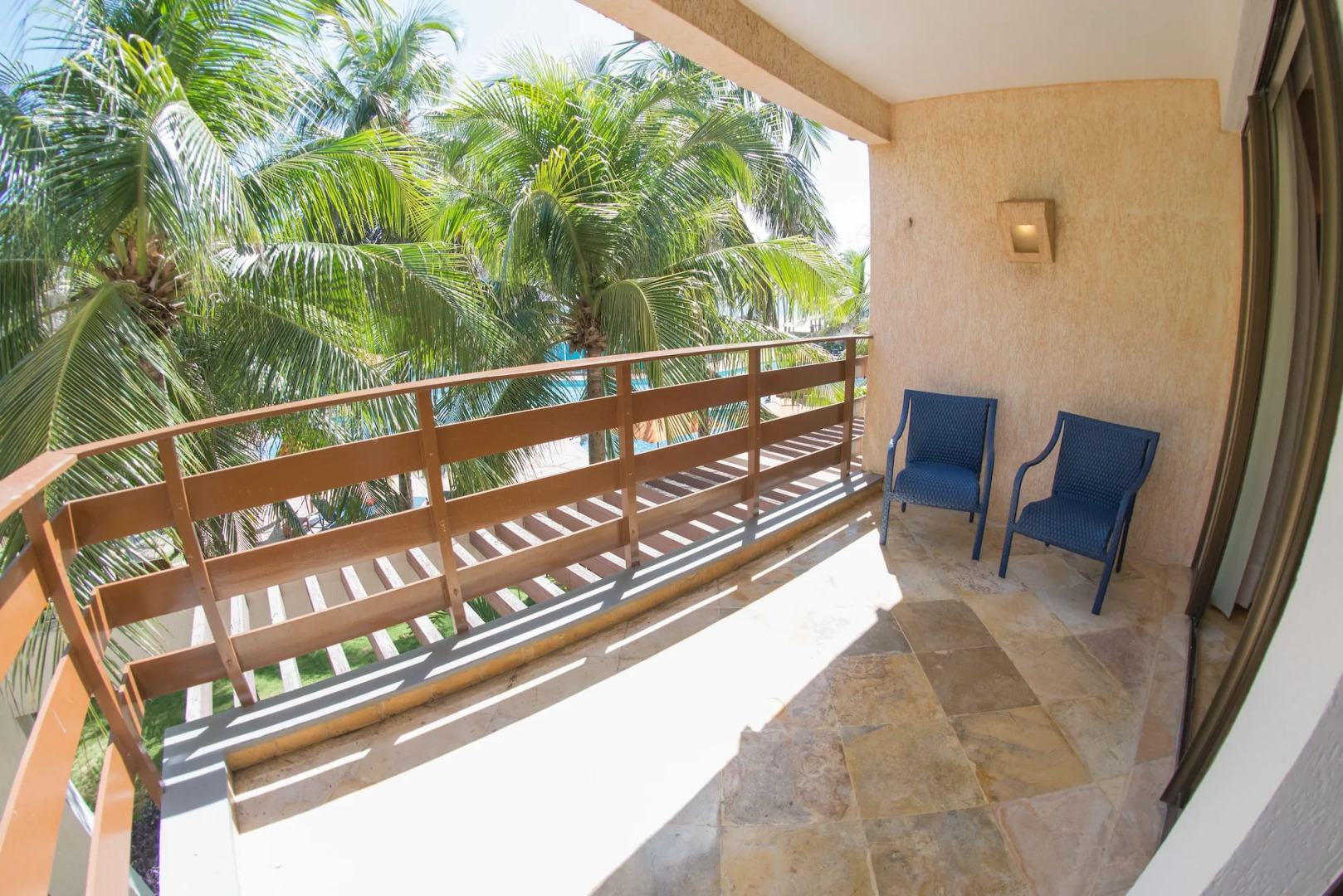 Beach Park Suites Resort