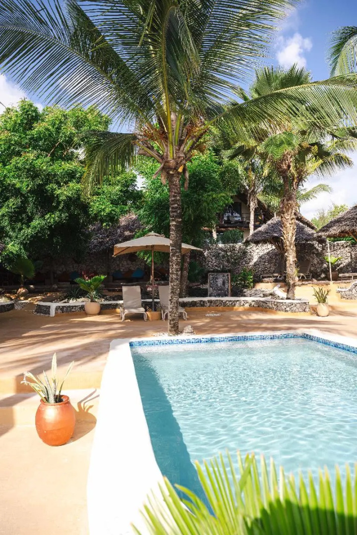 Sunshine Marine Lodge