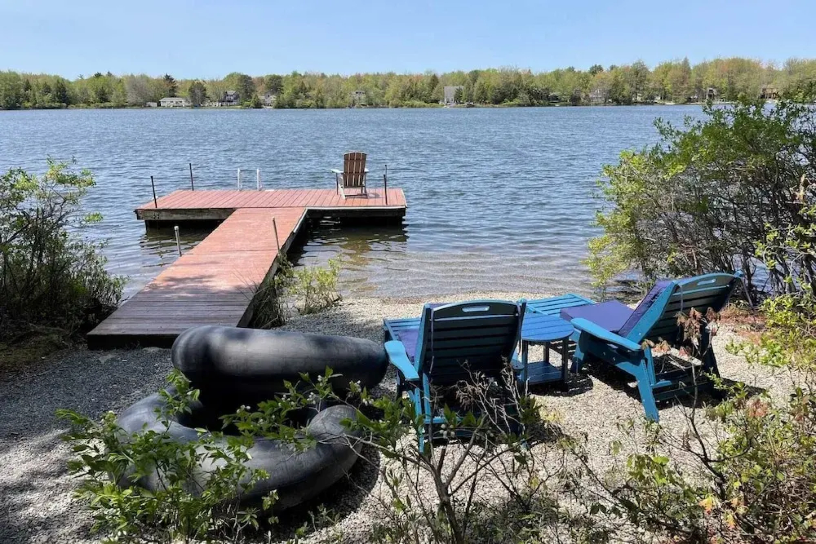 Tranquil Waterside by Avantstay Lakefront + Dock, Game Room, Views