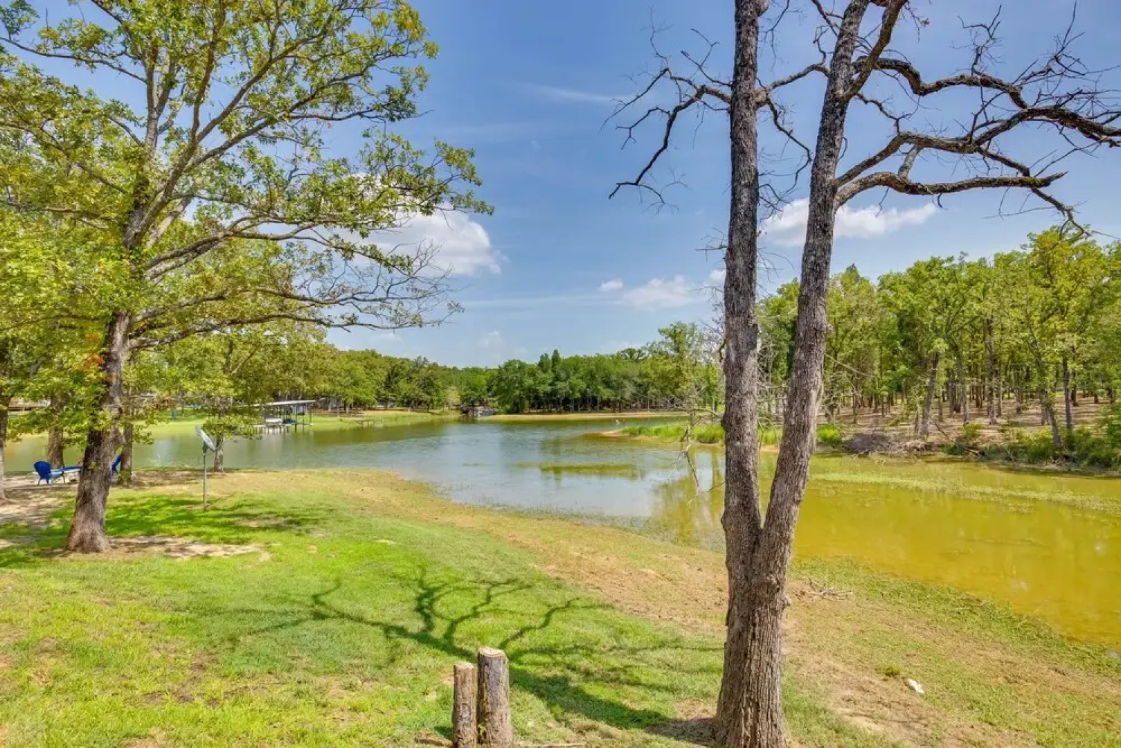 Luxe Waterfront Home in Malakoff w/ Pool + Hot Tub
