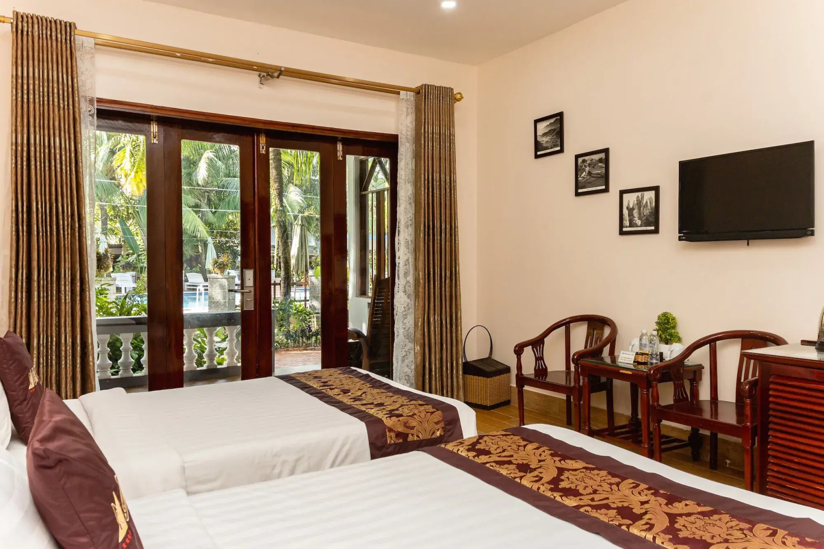 Phu Van Resort & Spa