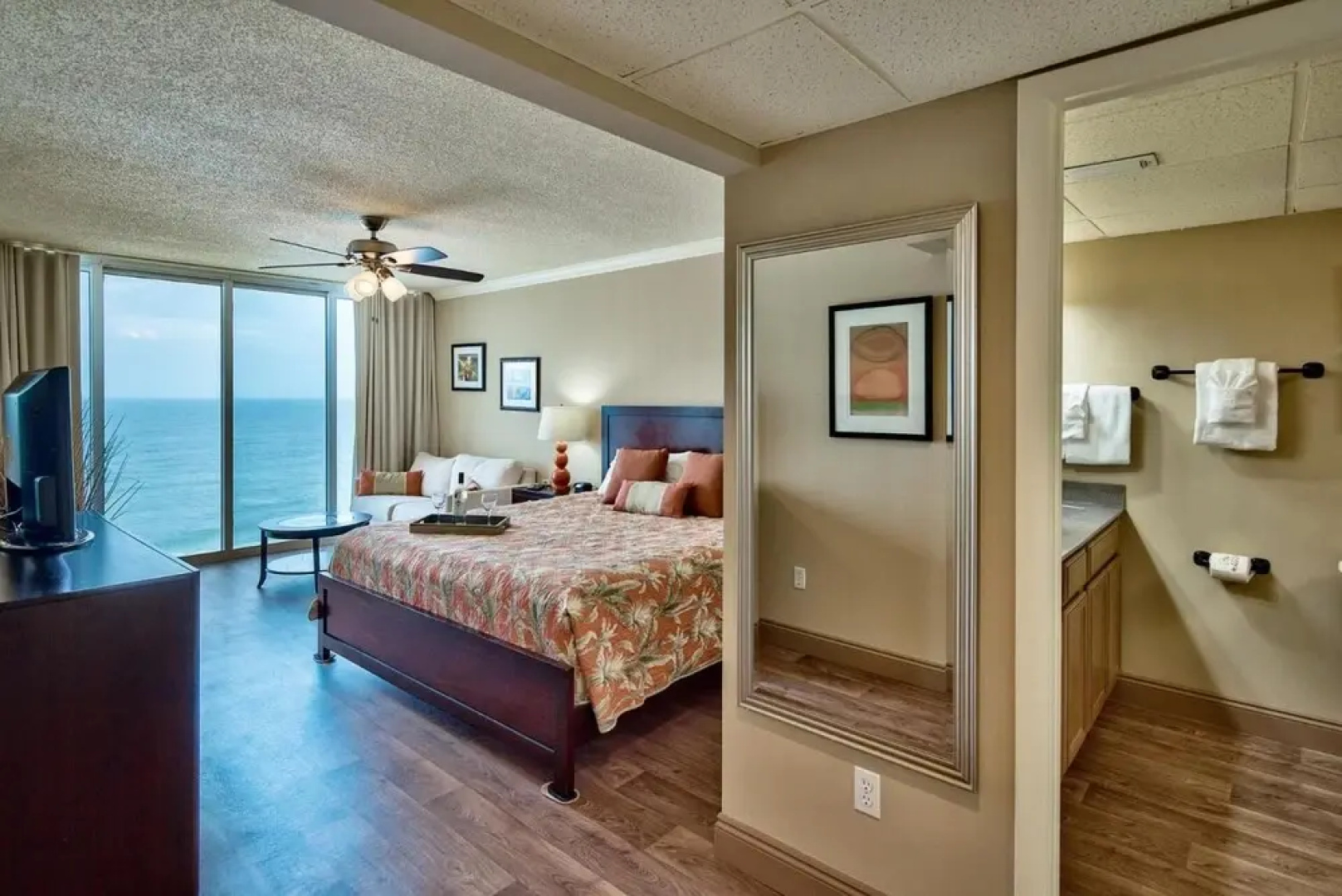 Long Beach 1 - 1104 - 663661