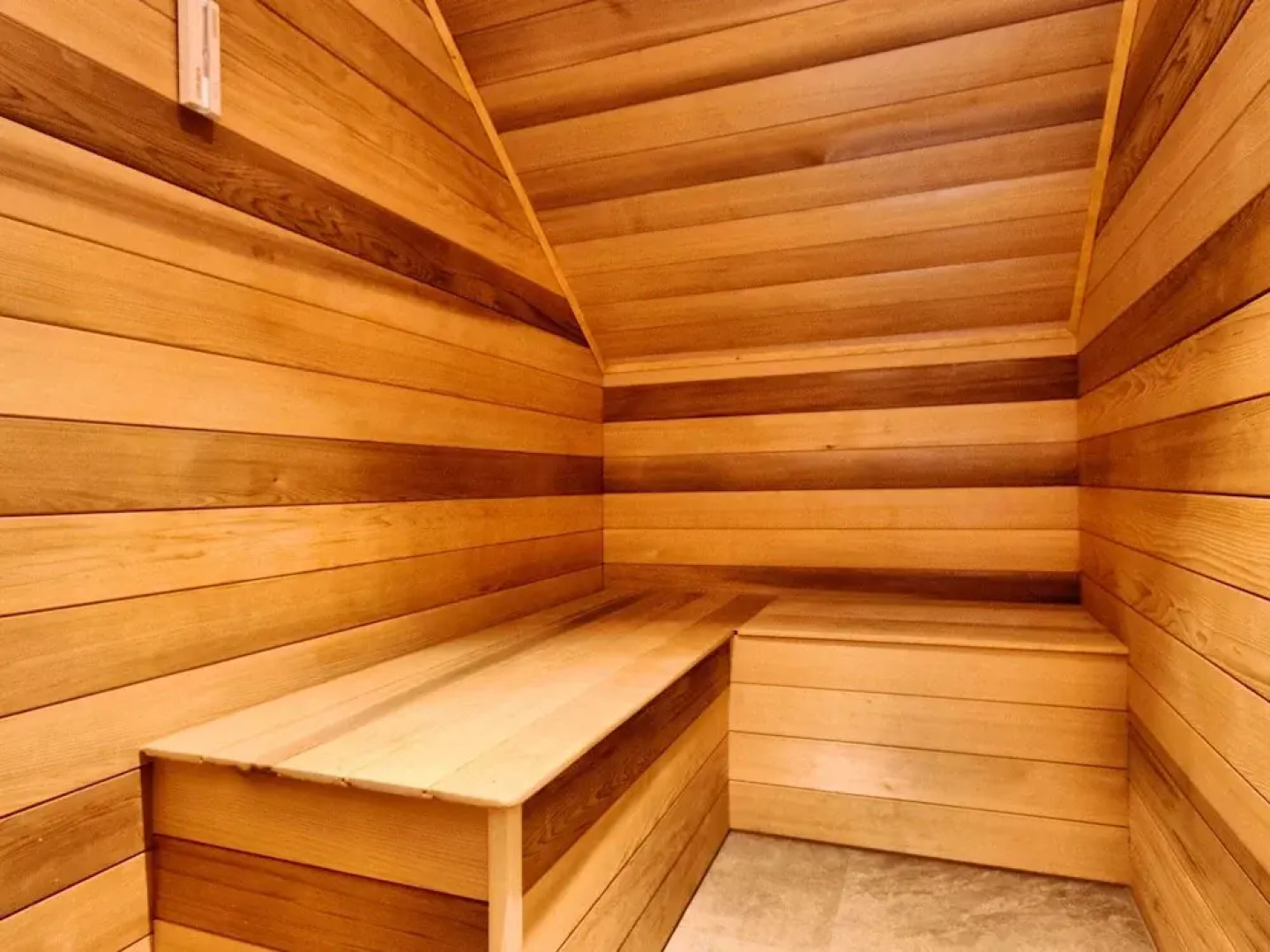 Stylish Holiday Home in Houffalize With Sauna, Patio, Garden