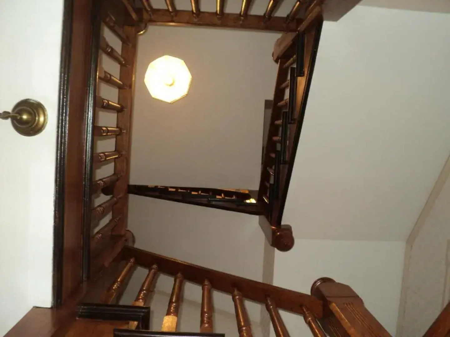 Harbor Haus Inn & Suites