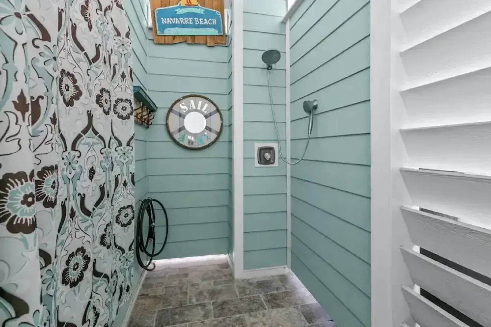 Casa Bella 5 Bedroom Home by RedAwning