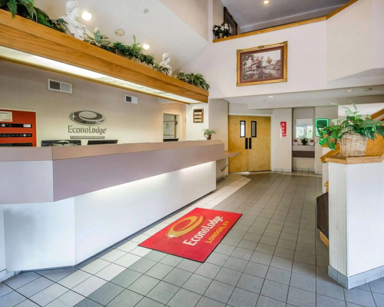 Econo Lodge London North