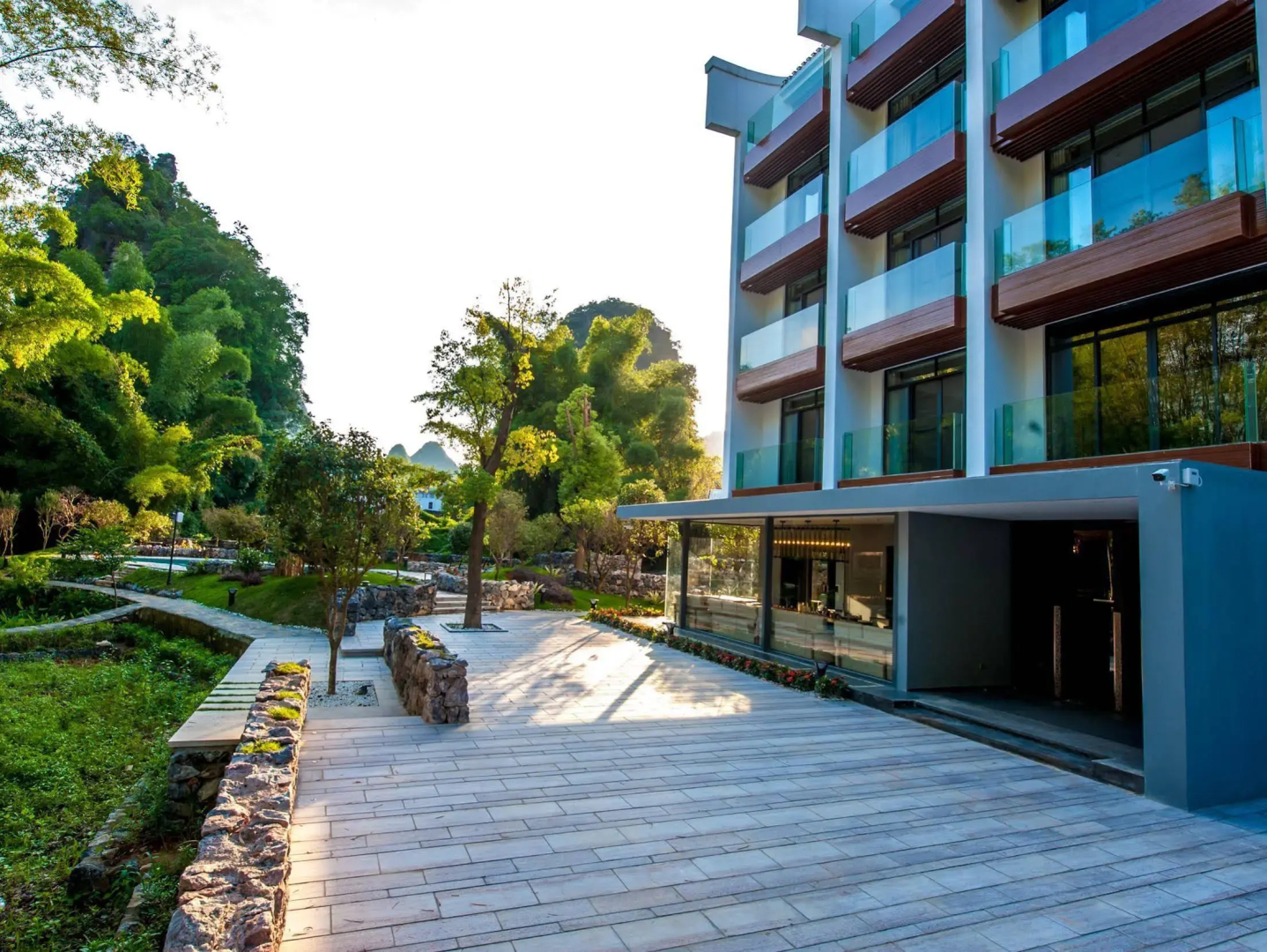 Courtyard Hotel - Yulong River Branch