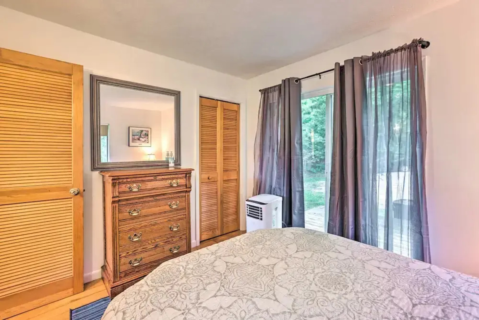 Secluded Bass Lake Cabin, 9 Mi. to Traverse City!