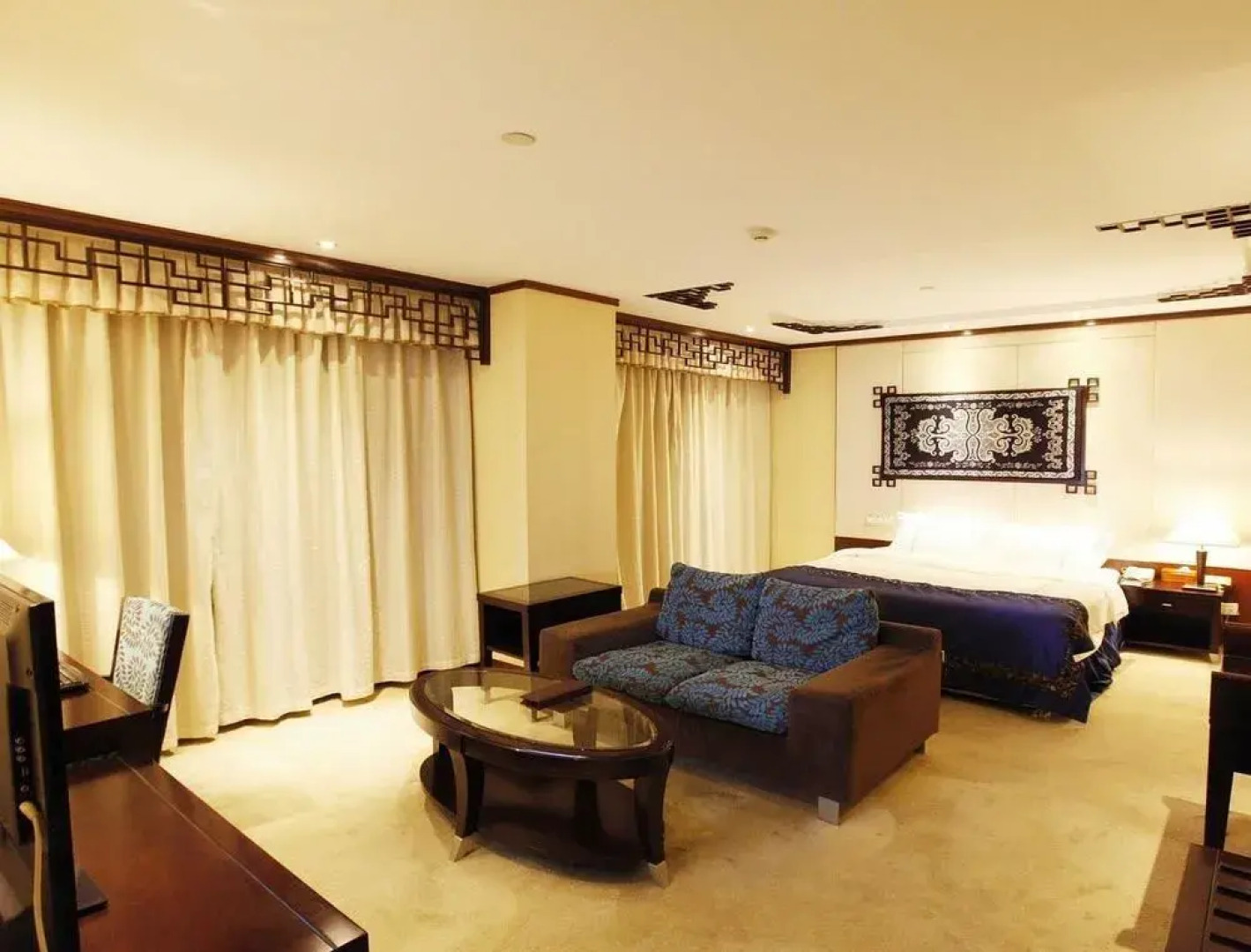 Guizhou Ethnic Hotel - Guiyang
