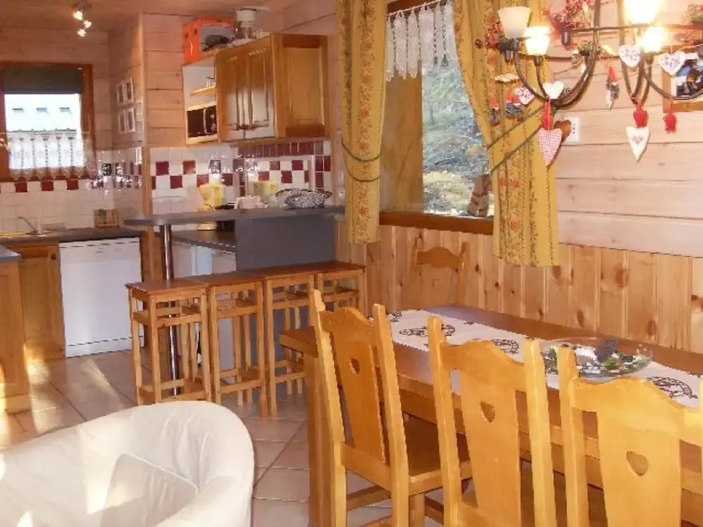 Stunning holiday home in Modane with Terrace