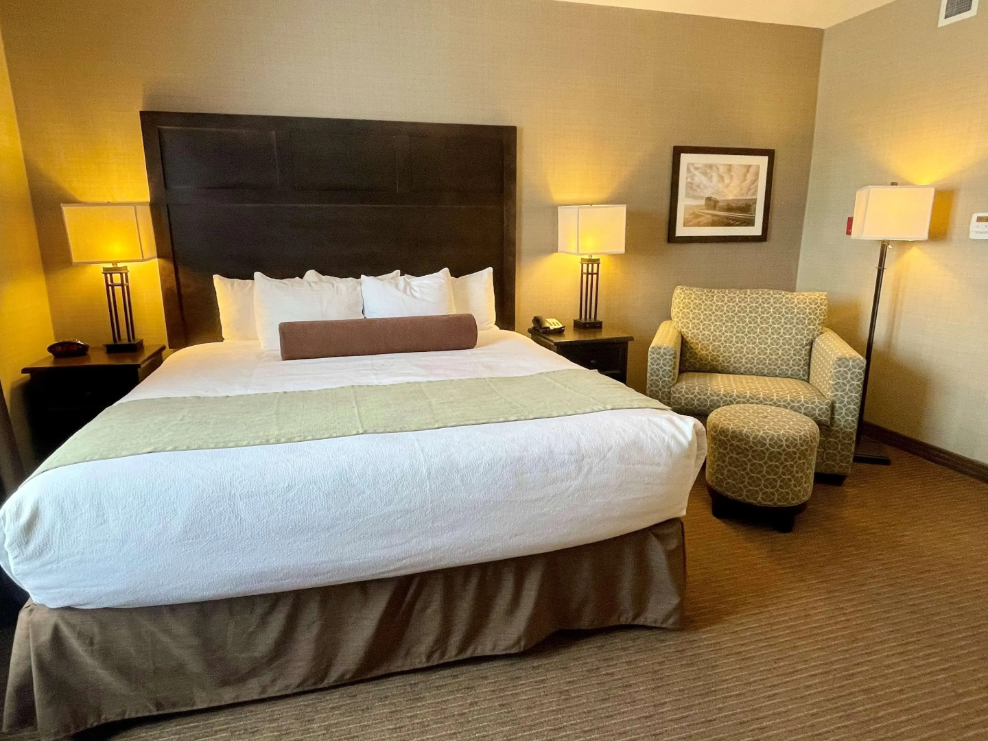 Best Western Plus Okotoks Inn & Suites