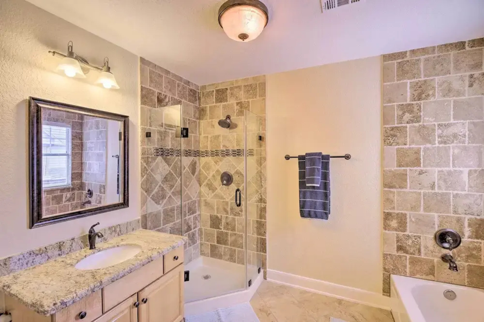 Apt w/ Balconies - Steps to Kemah Boardwalk!