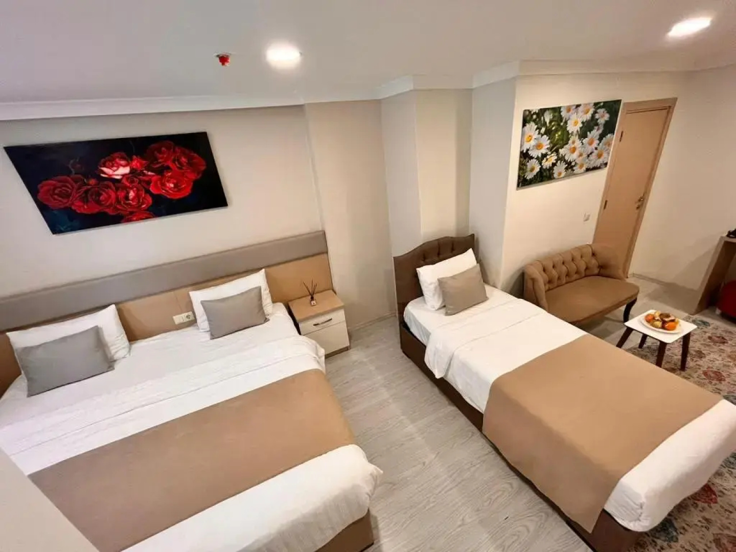 Simal Hotel