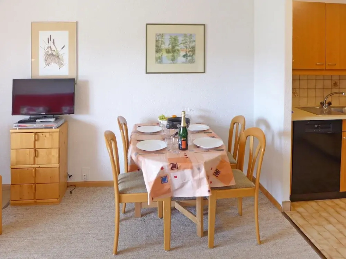 Santa Barbara Lens in Lens