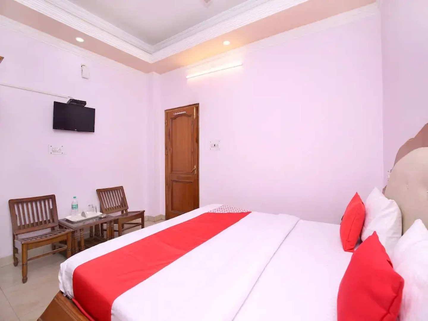 OYO 14029 Hotel Yogesh