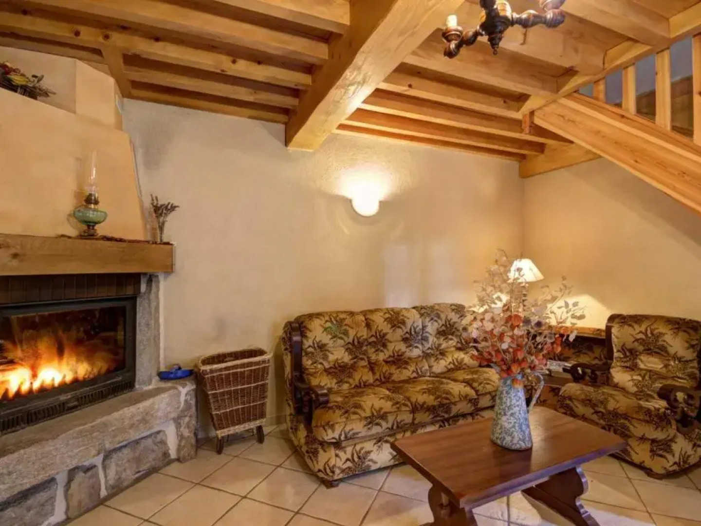 Gîte Saint-Just-en-Bas, 4 pièces, 6 personnes - FR-1-496-19