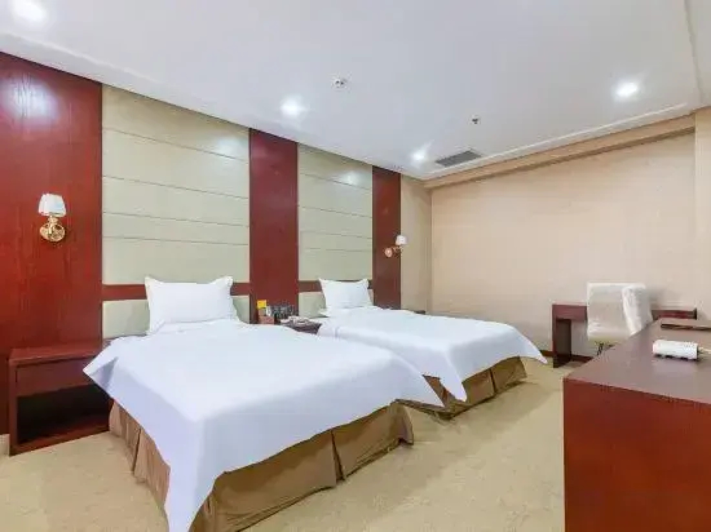 Xiang Yun Siji Hotel