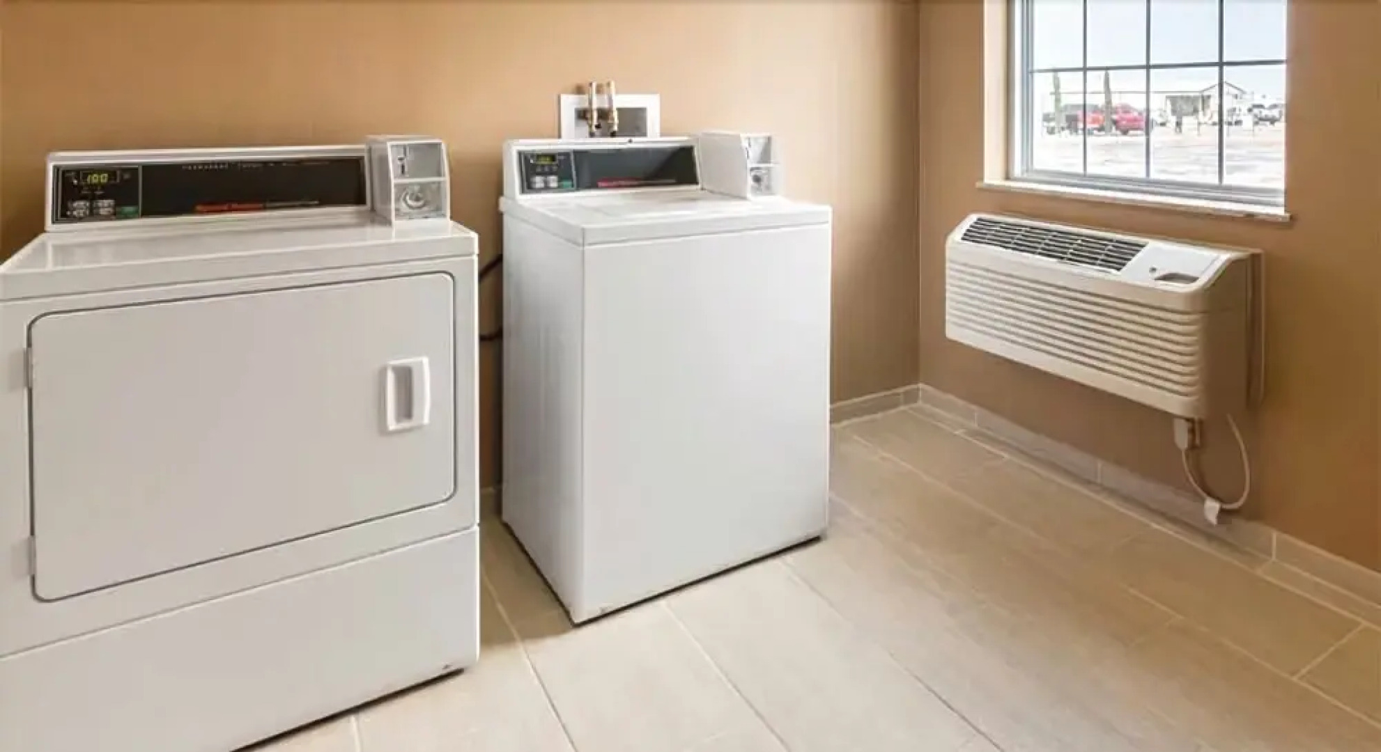 Cobblestone Hotel & Suites - Pecos