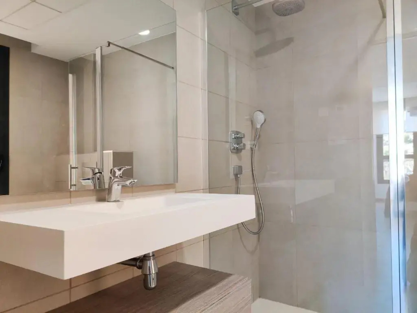 ALLONBAY spa & beach house