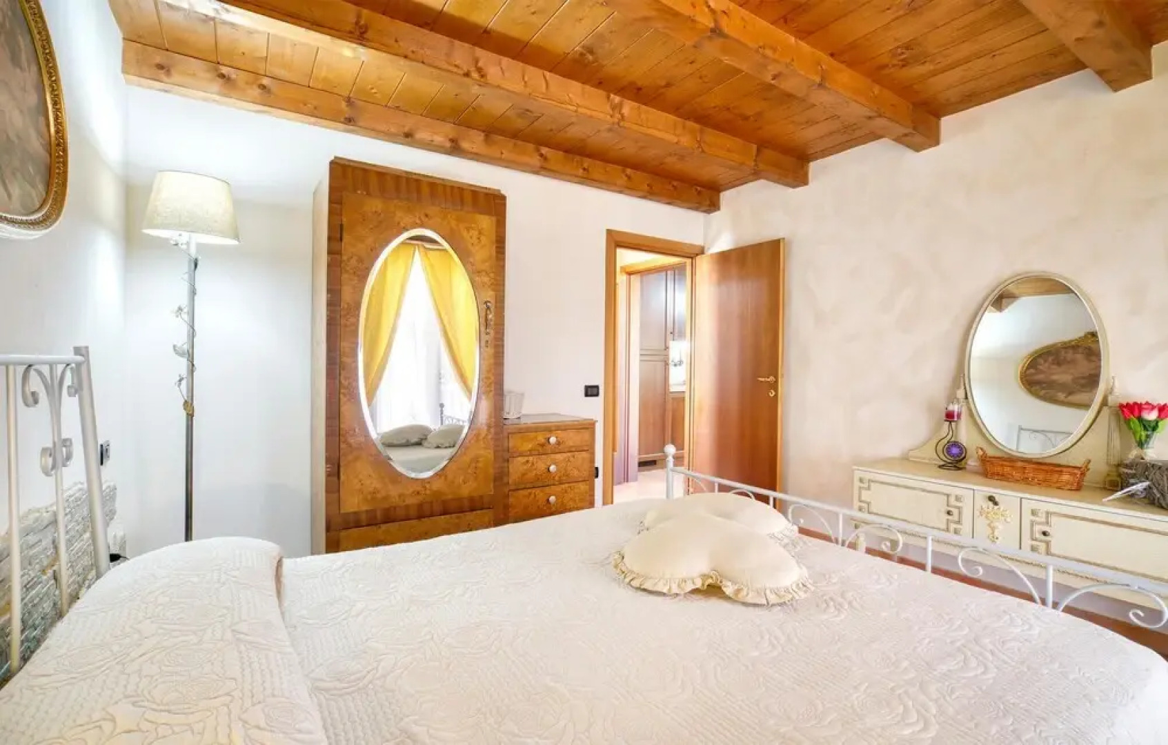 Stunning Home in Tolentino With 2 Bedrooms and Internet