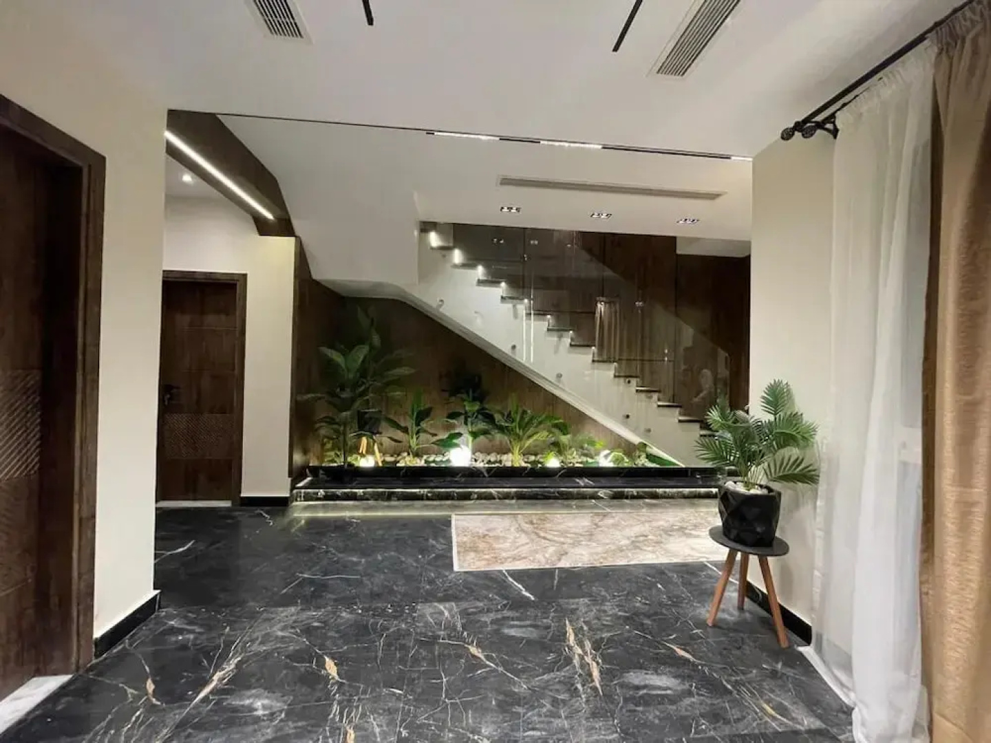 Villa in palm hills-the crown