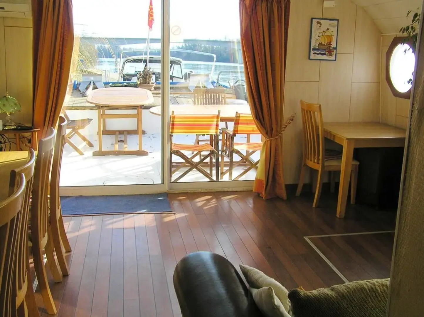 Property With 6 Bedrooms in Casseneuil, With Wonderful Lake View, Terrace and Wifi - 10 km From the Beach