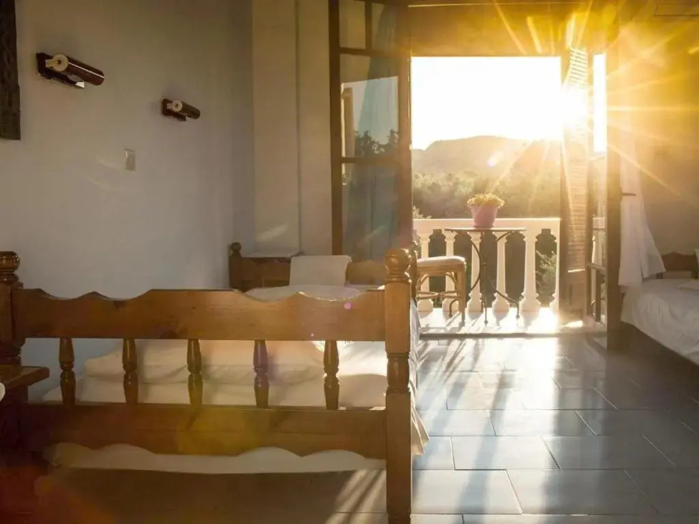 Areti Orfeas Budget Studio