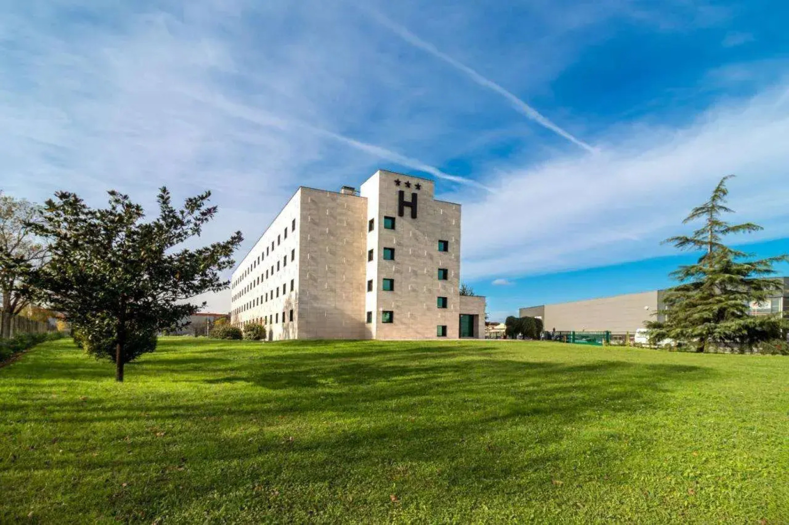 Отель Puerta Santander