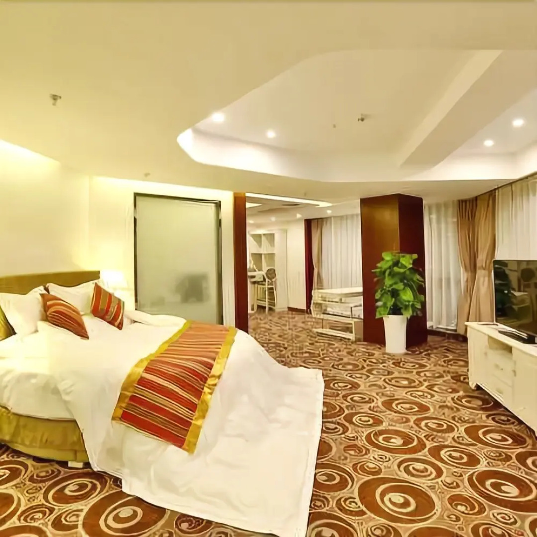 Chengdu Yinchao Hotel